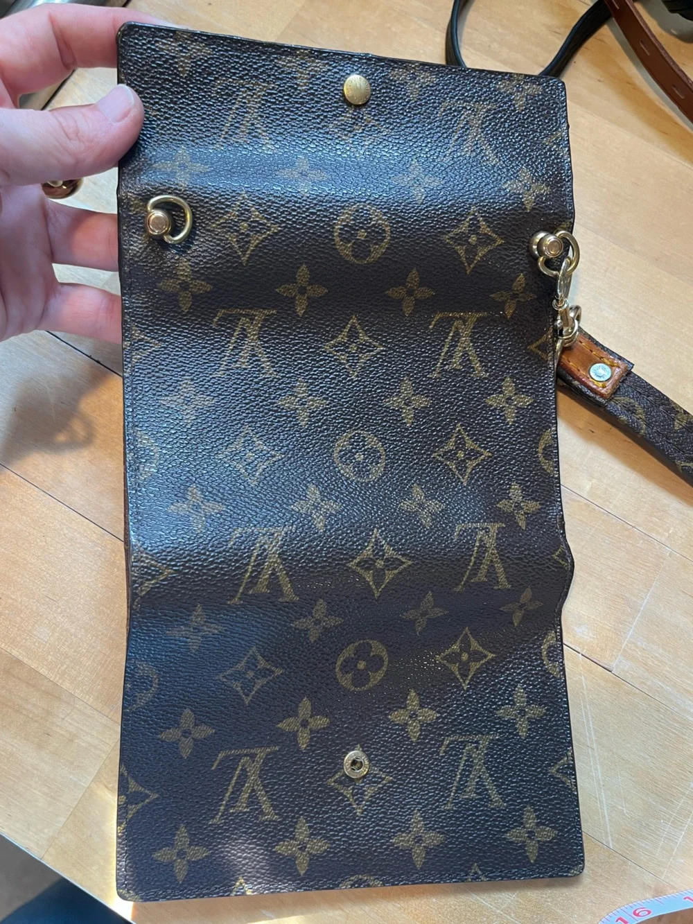 Louis Vuitton accept reasonable